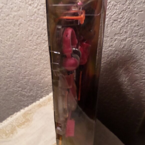 BRATZ SASHA NEW 2023 Sealed - Picture 7 of 8